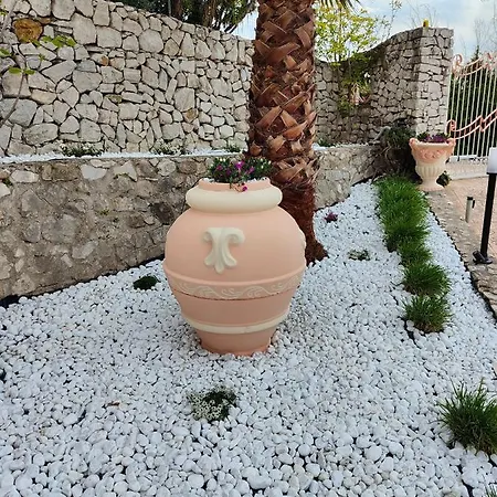 Angiole Villa Castellonorato